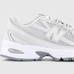 740 V2 Trainers Women Trainers