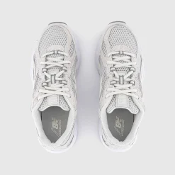 740 V2 Trainers Women Trainers