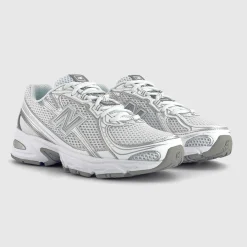 Online 740 V2 Trainers Women Trainers