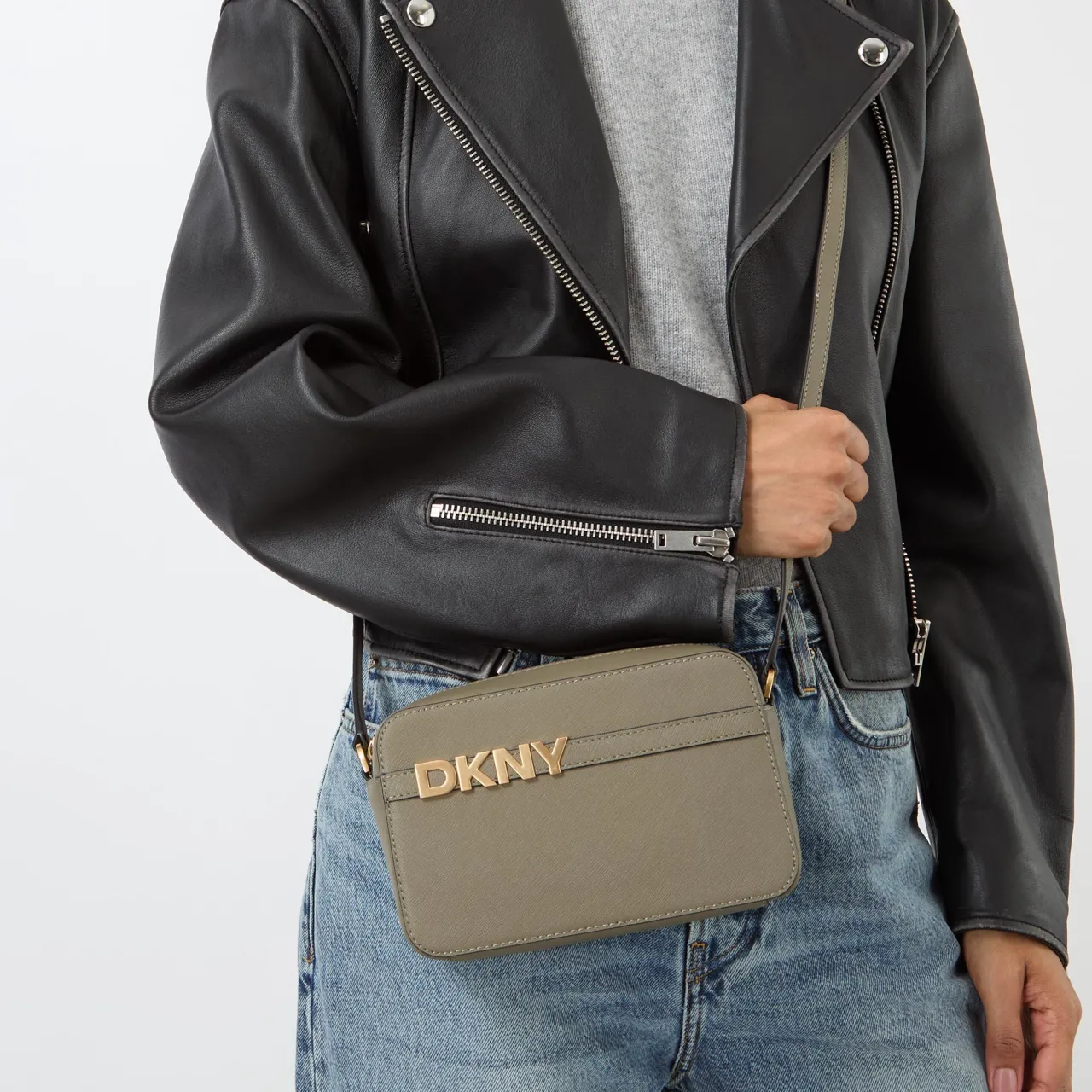 New Avril Logo Camera Crossbody Bag Women Crossbody Bags|Occasion Dressing