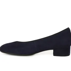 Discount Betty Suede Block Heels Women Heels