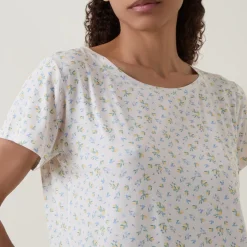 Cherry T-Shirt & Shorts Pyjama Set Women Sleepwear