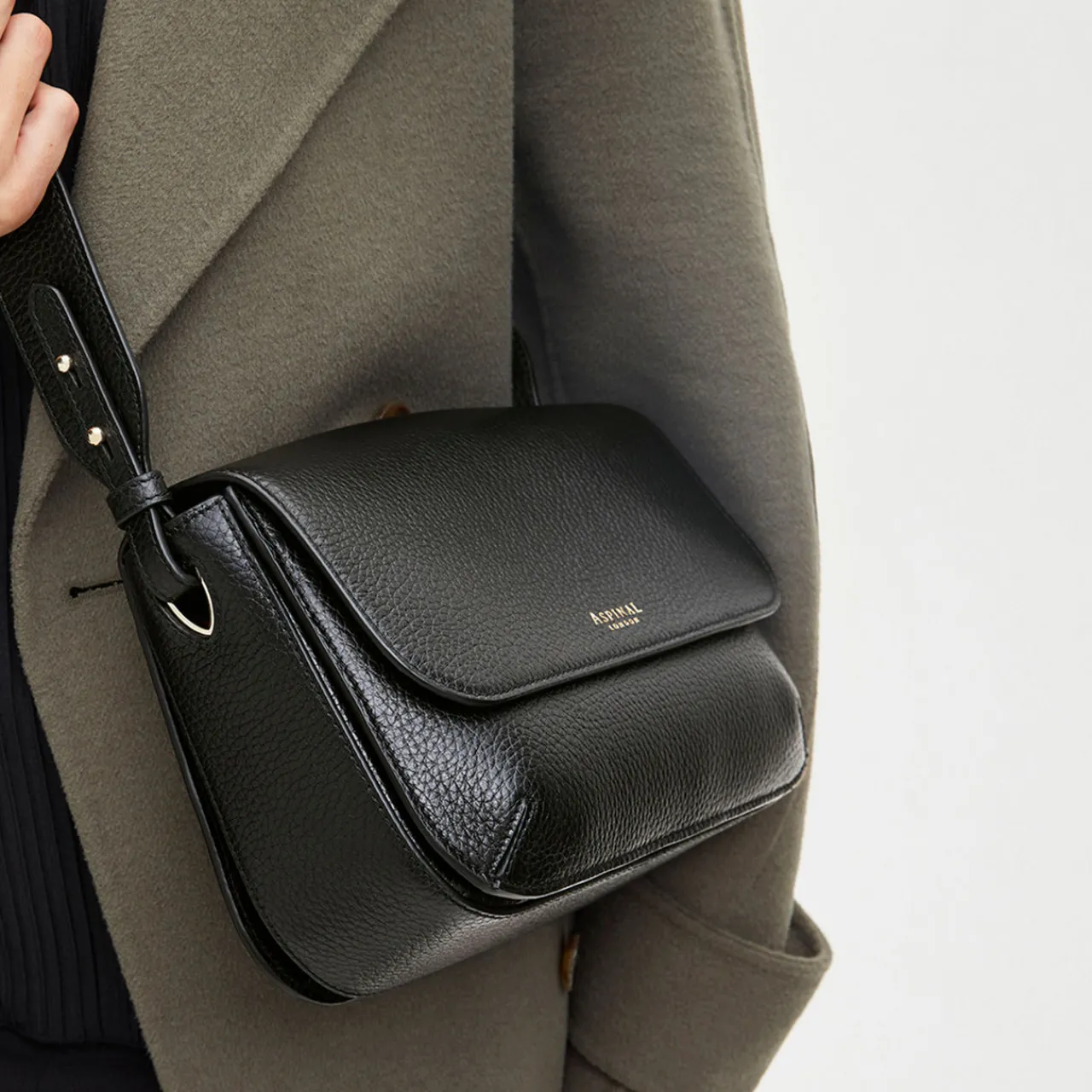 Clearance Ella Grande Grained Leather Crossbody Bag Women Crossbody Bags