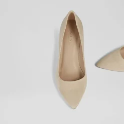 Floret Pointed Courts Women Heels