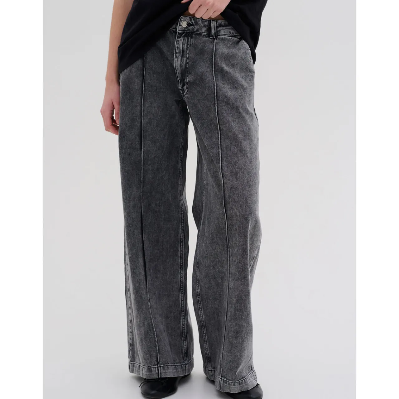 Malo 143 Mid-Rise Wide-Leg Jeans Women Denim