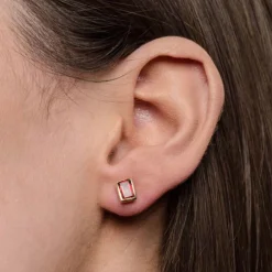 New Manhattan Garnet Stud Earrings Women Earrings