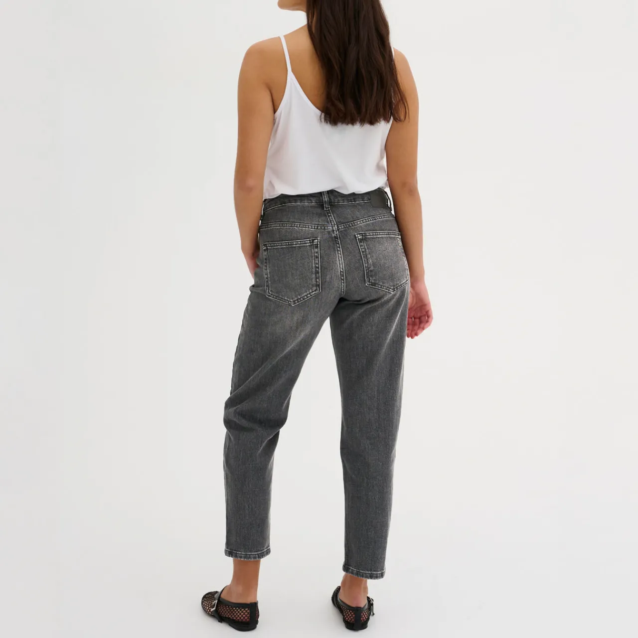 Discount Mommy 139 High-Rise Tapered-Leg Jeans Women Denim