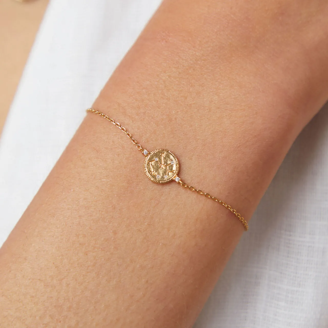Outlet Sagittarius Zodiac Pendant 18k Gold-Plated Bracelet Women Bracelets