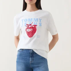 Best Strawberry Graphic Logo T-Shirt Women Tops