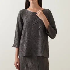 Discount Textured Pattern Blouse Women Tops