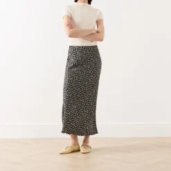 Clearance Trust Mid-Rise Floral Jacquard Skirt Women Skirts