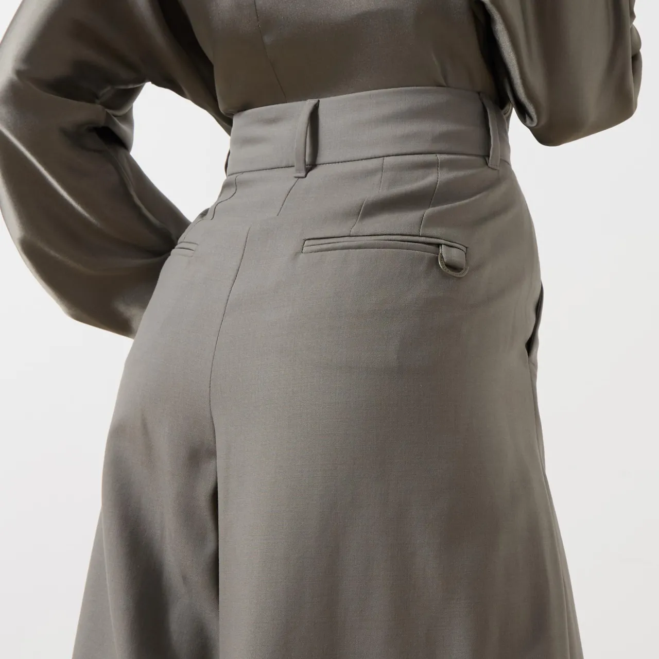 Discount Ulzio High-Rise Wide Leg Trousers Women Trousers & Shorts